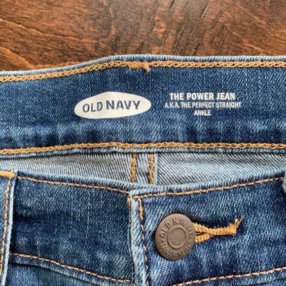 SOLD NWT {Old Navy} The power Jean - Picture 2 of 6